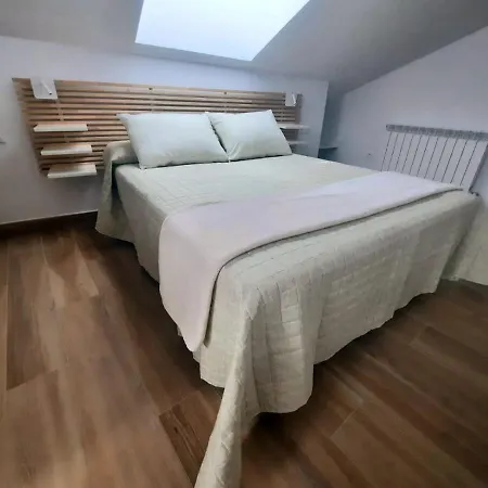 Vive El Renacimiento: Hornazo Apartment *